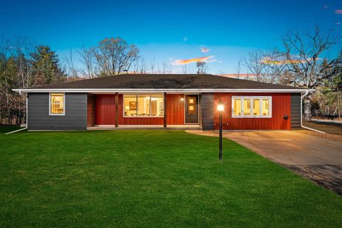 Photo of 7106 GARBRECHT Road, OCONTO FALLS, WI 54154 (MLS # 50318572)