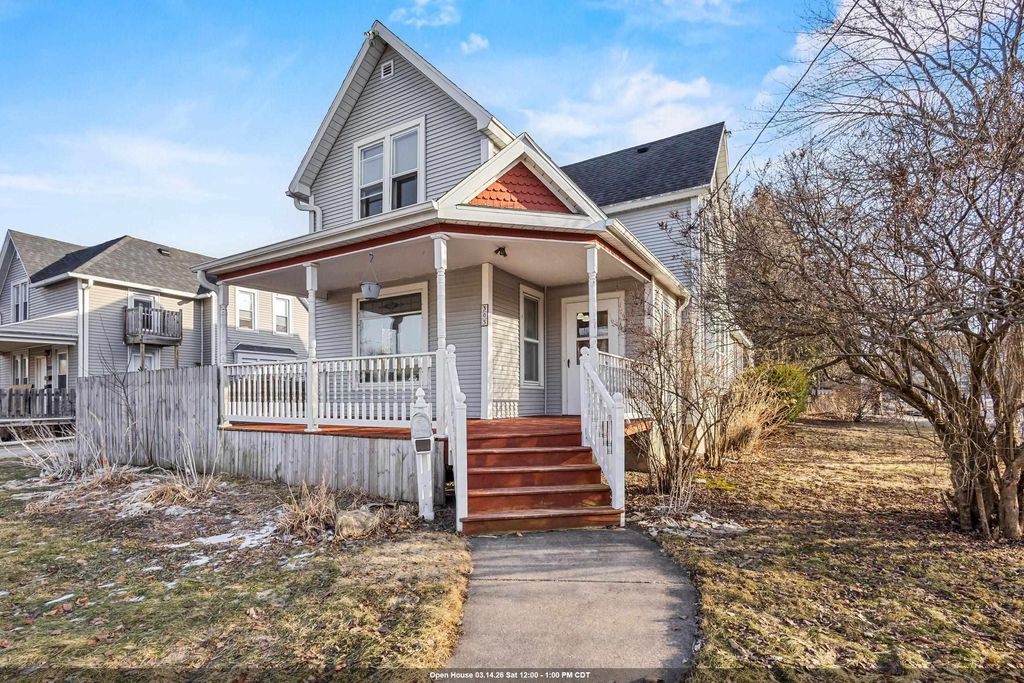 Photo of 303 E MCKINLEY Street, APPLETON, WI 54915 (MLS # 50322175)