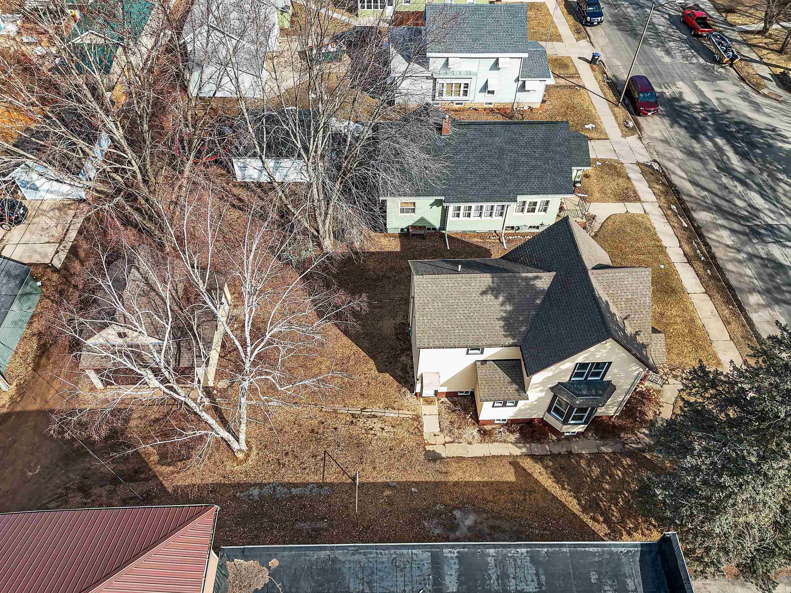 Shawano, Wisconsin 54166, United States, 3 Bedrooms Bedrooms, ,2 BathroomsBathrooms,Residential,Active,88104