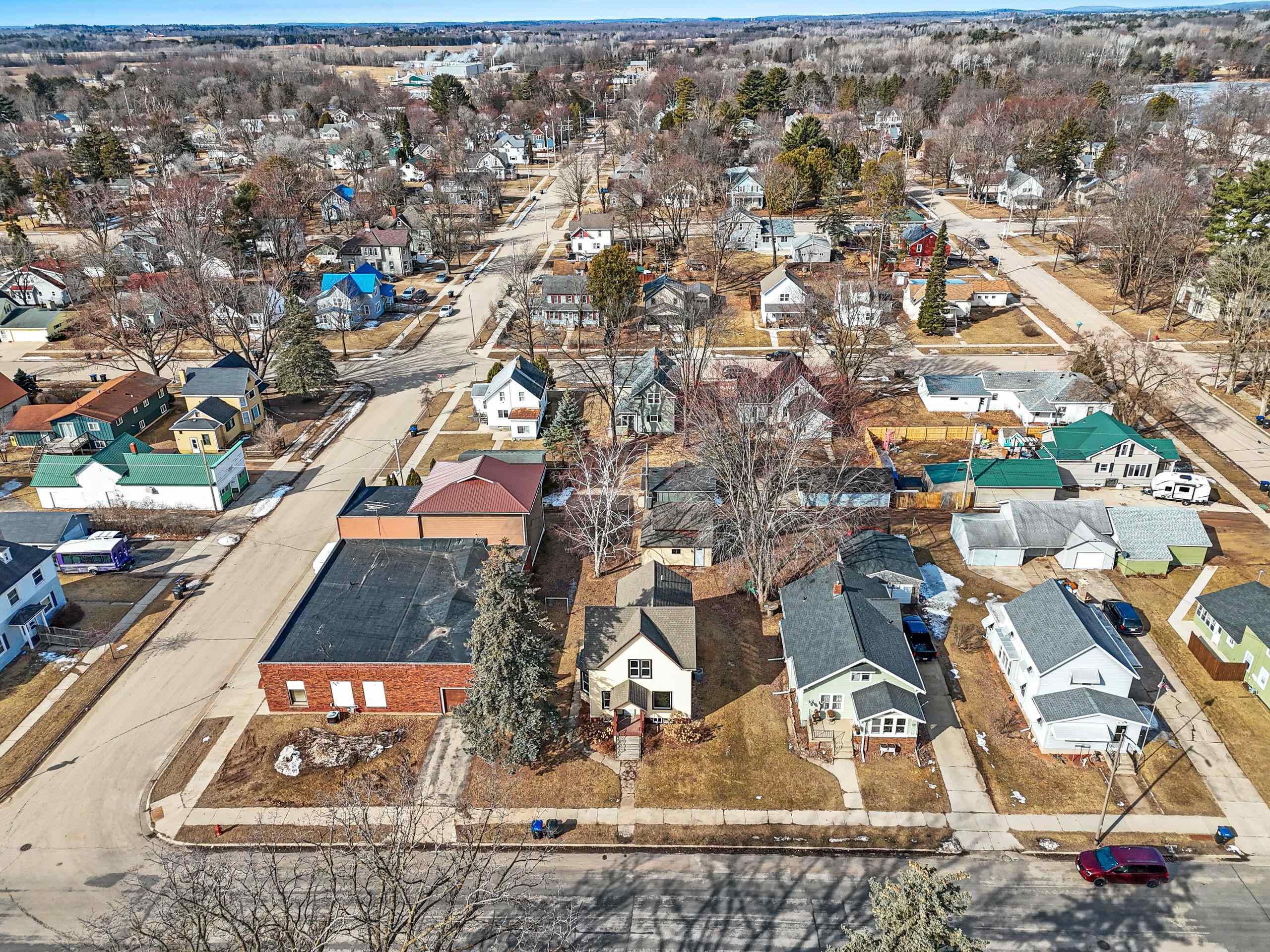 Shawano, Wisconsin 54166, United States, 3 Bedrooms Bedrooms, ,2 BathroomsBathrooms,Residential,Active,88104