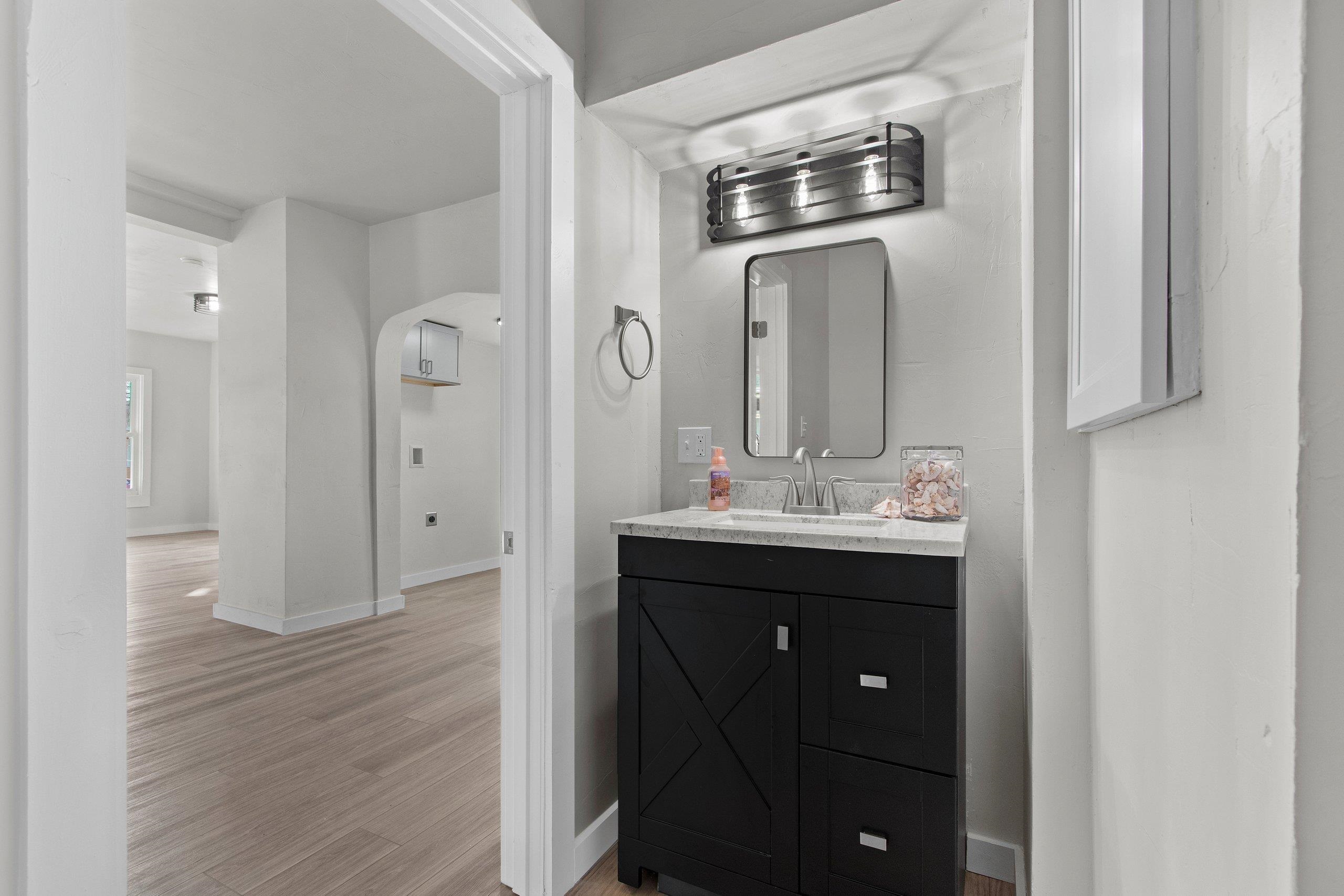 Shawano, Wisconsin 54166, United States, 3 Bedrooms Bedrooms, ,2 BathroomsBathrooms,Residential,Active,88104