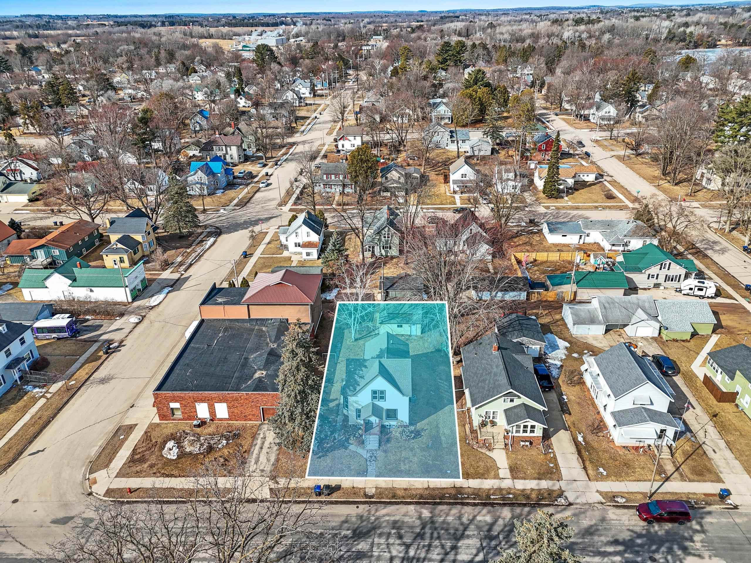 Shawano, Wisconsin 54166, United States, 3 Bedrooms Bedrooms, ,2 BathroomsBathrooms,Residential,Active,88104