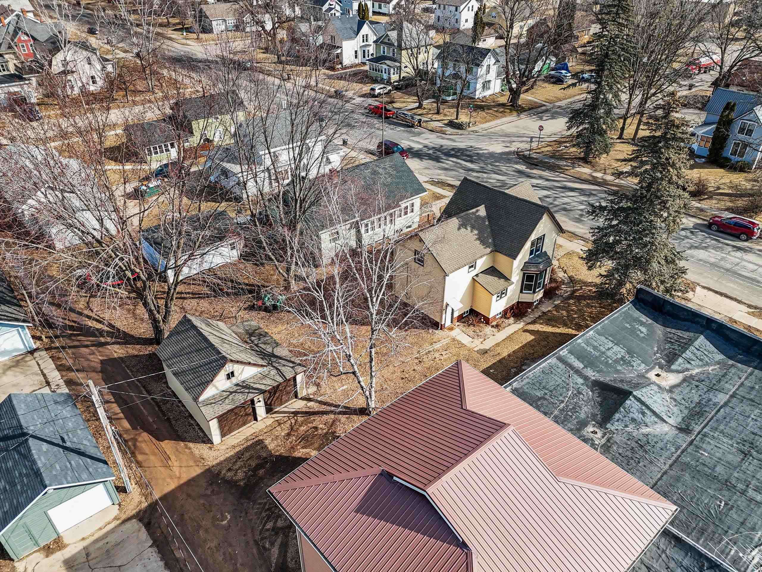 Shawano, Wisconsin 54166, United States, 3 Bedrooms Bedrooms, ,2 BathroomsBathrooms,Residential,Active,88104