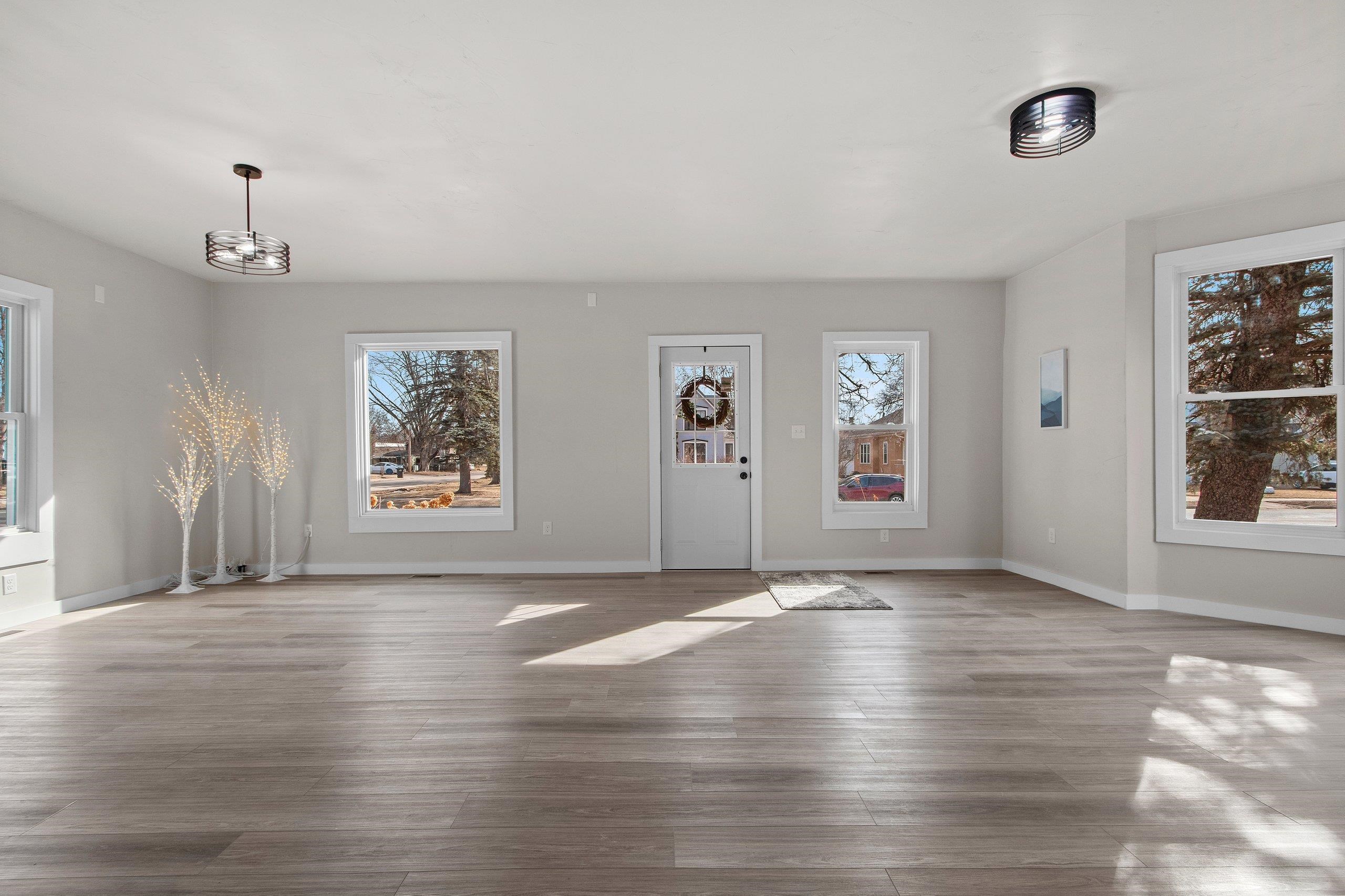 Shawano, Wisconsin 54166, United States, 3 Bedrooms Bedrooms, ,2 BathroomsBathrooms,Residential,Active,88104