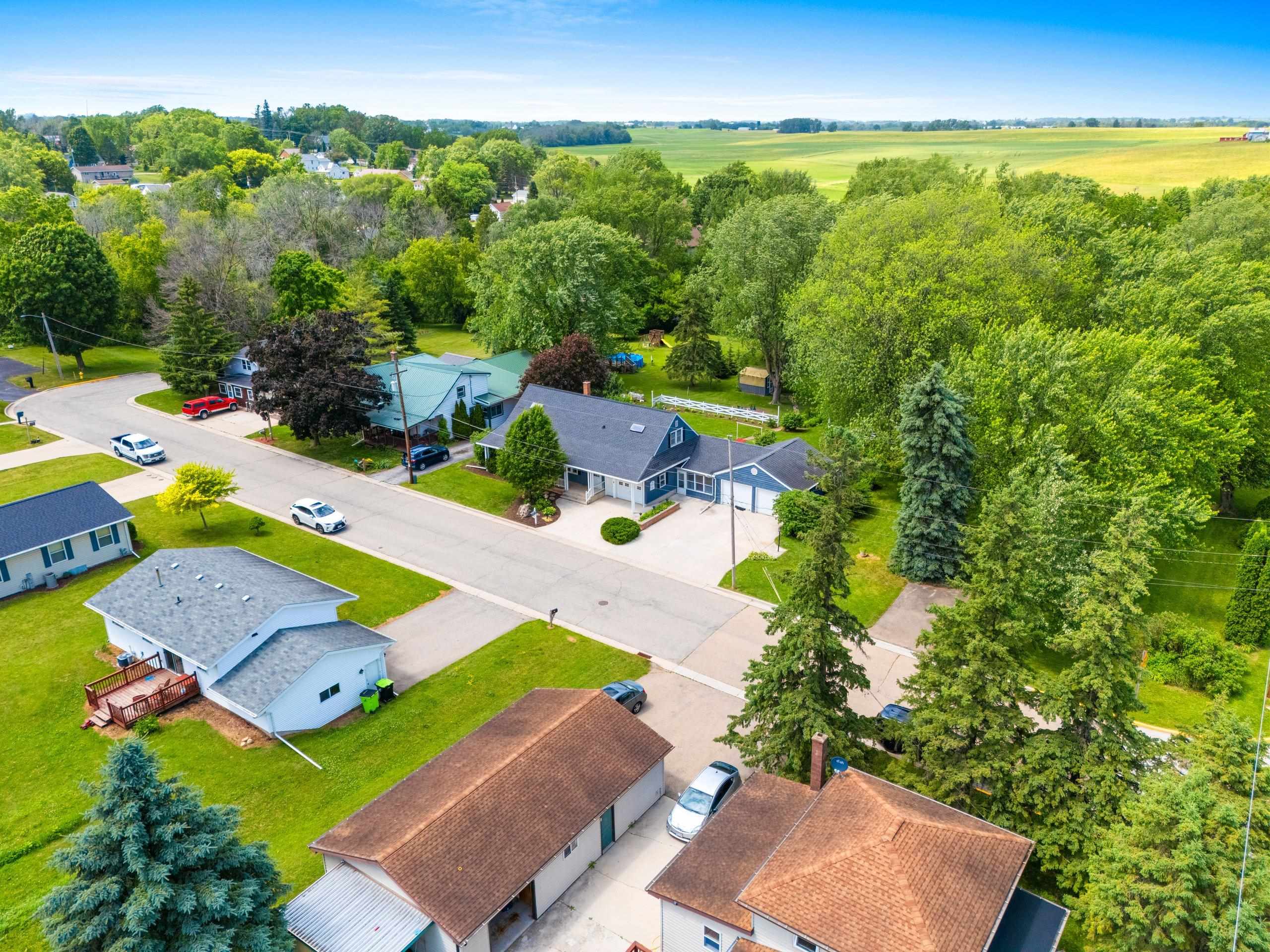 Chilton, Wisconsin 53014, United States, 4 Bedrooms Bedrooms, ,3 BathroomsBathrooms,Residential,Active,157665