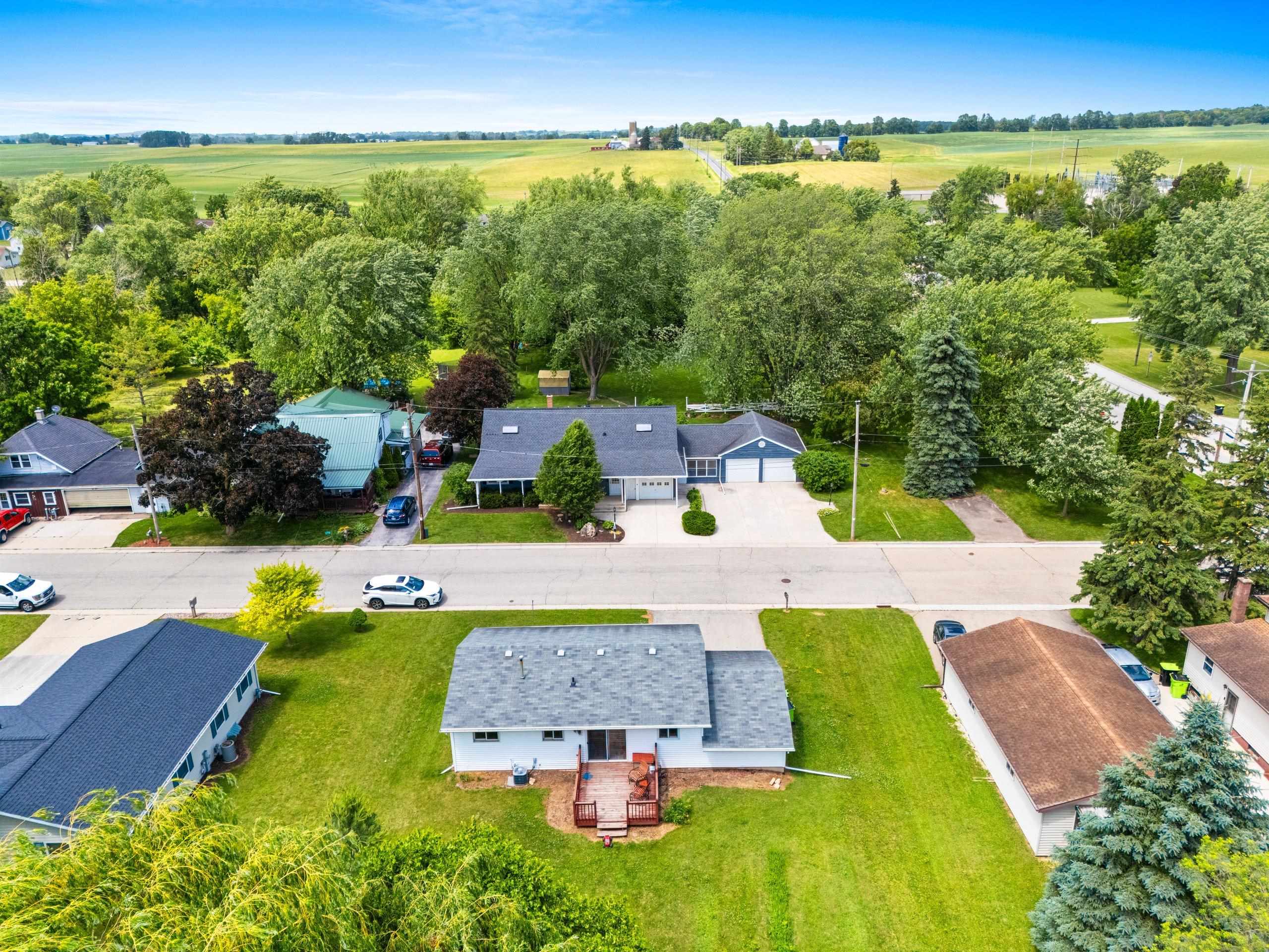 Chilton, Wisconsin 53014, United States, 4 Bedrooms Bedrooms, ,3 BathroomsBathrooms,Residential,Active,157665