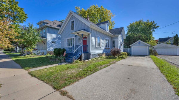 118 7TH ST, FOND DU LAC, WI 54935 - Image ce3ddb42e638e20df3e878245fb2583c/1322897017