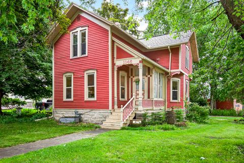 Photo of 1145 ELMWOOD Avenue, OSHKOSH, WI 54901 (MLS # 50318364)