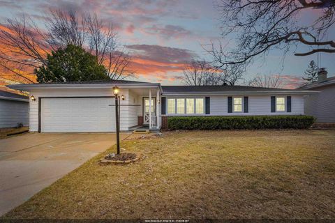 Photo of 219 CENTER Street, NORTH FOND DU LAC, WI 54937 (MLS # 50321686)