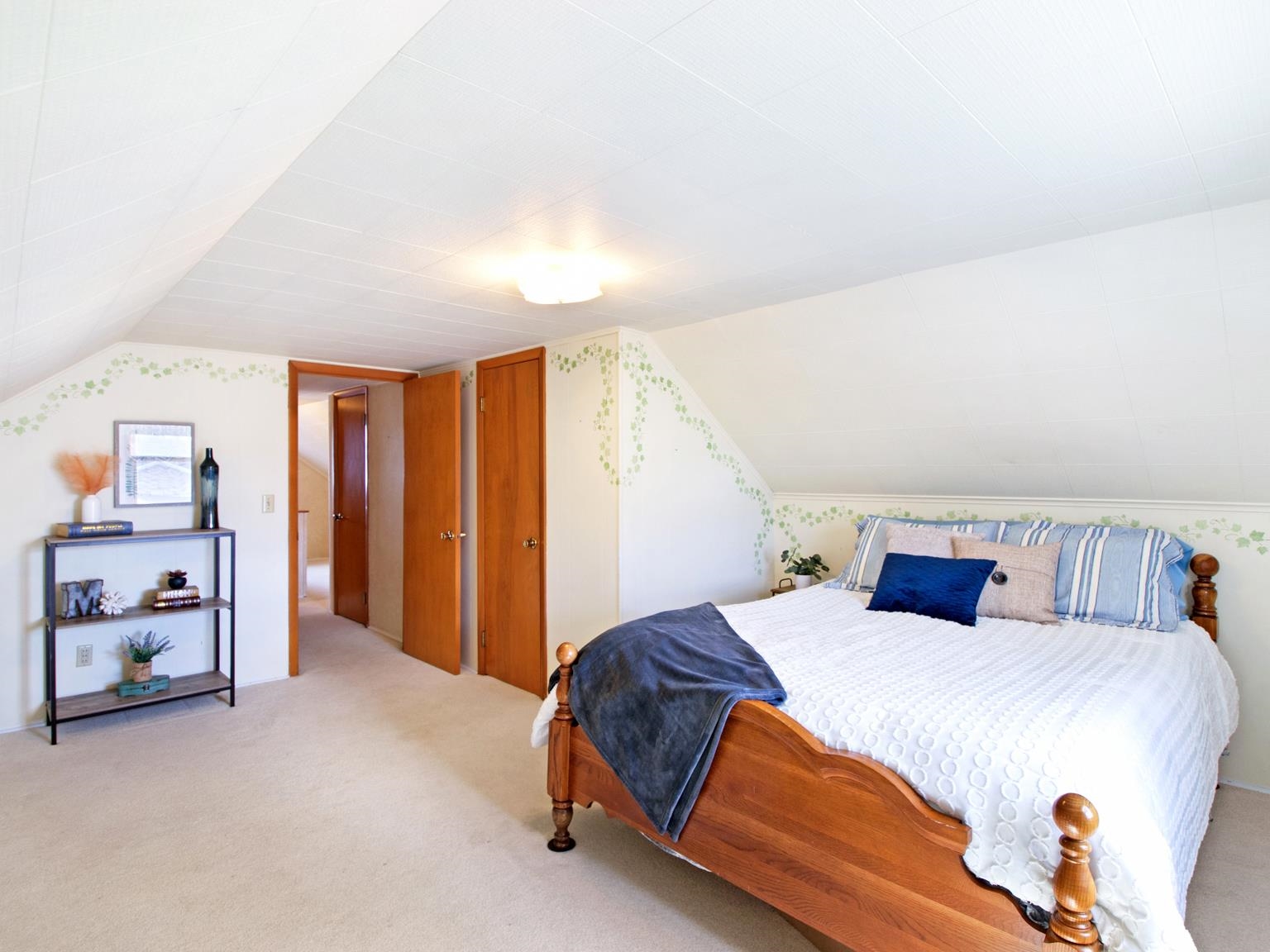 Green Bay, Wisconsin 54311, United States, 4 Bedrooms Bedrooms, ,2 BathroomsBathrooms,Residential,Pending,122064