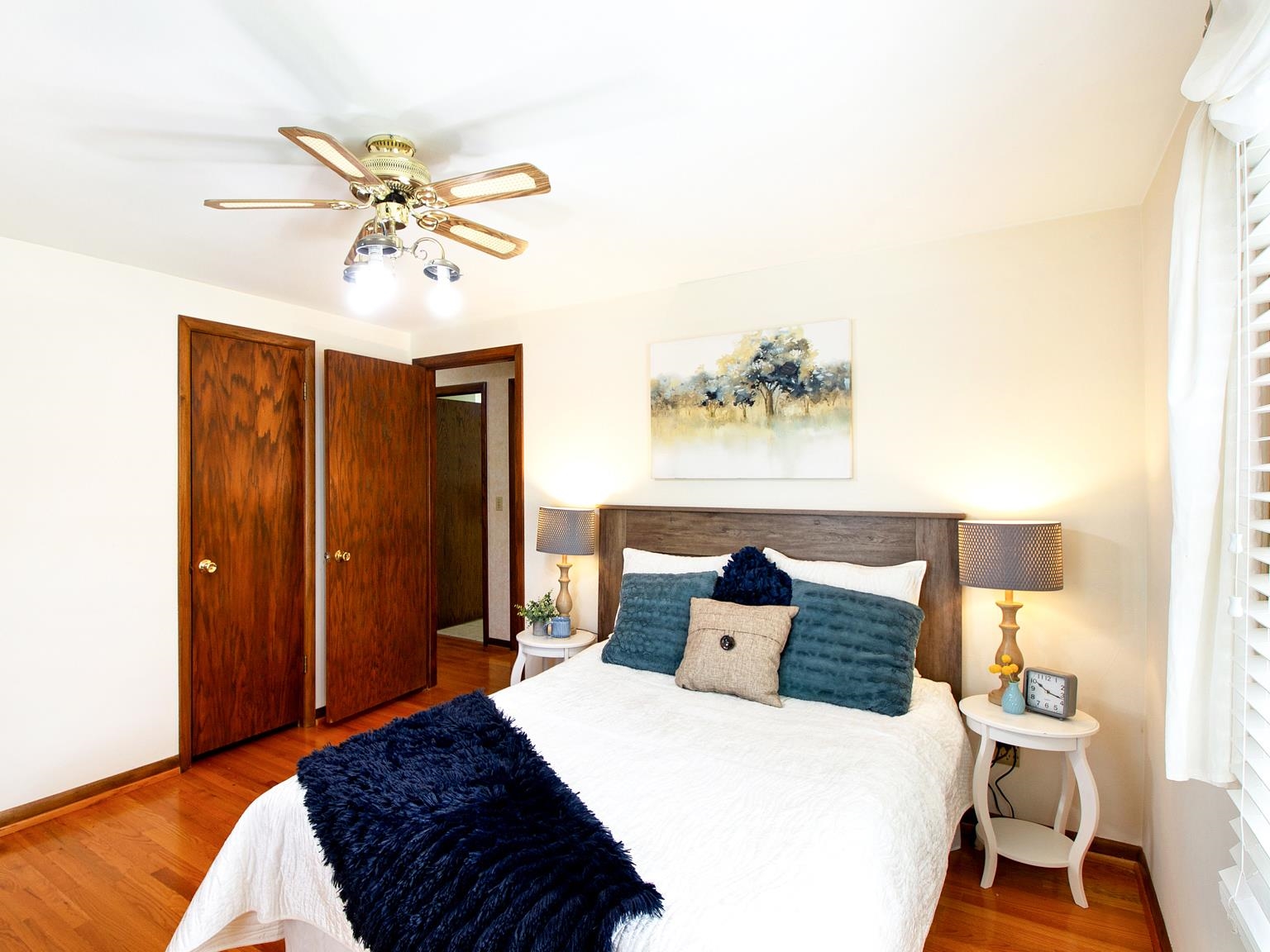 Green Bay, Wisconsin 54311, United States, 4 Bedrooms Bedrooms, ,2 BathroomsBathrooms,Residential,Pending,122064