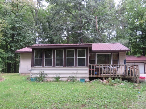 Photo of E3850 VALLEY Road, IOLA, WI 54945 (MLS # 50332830)