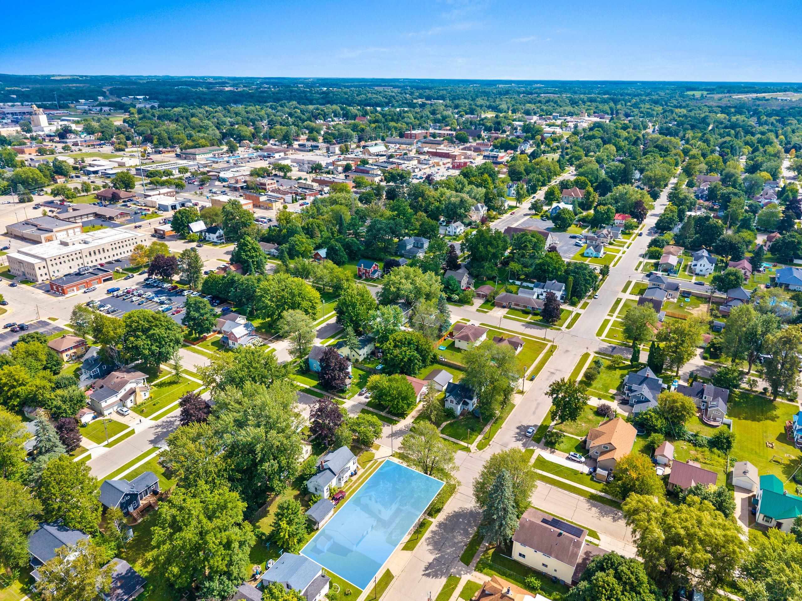 Shawano, Wisconsin 54166, United States, 3 Bedrooms Bedrooms, ,2 BathroomsBathrooms,Residential,Active,198249