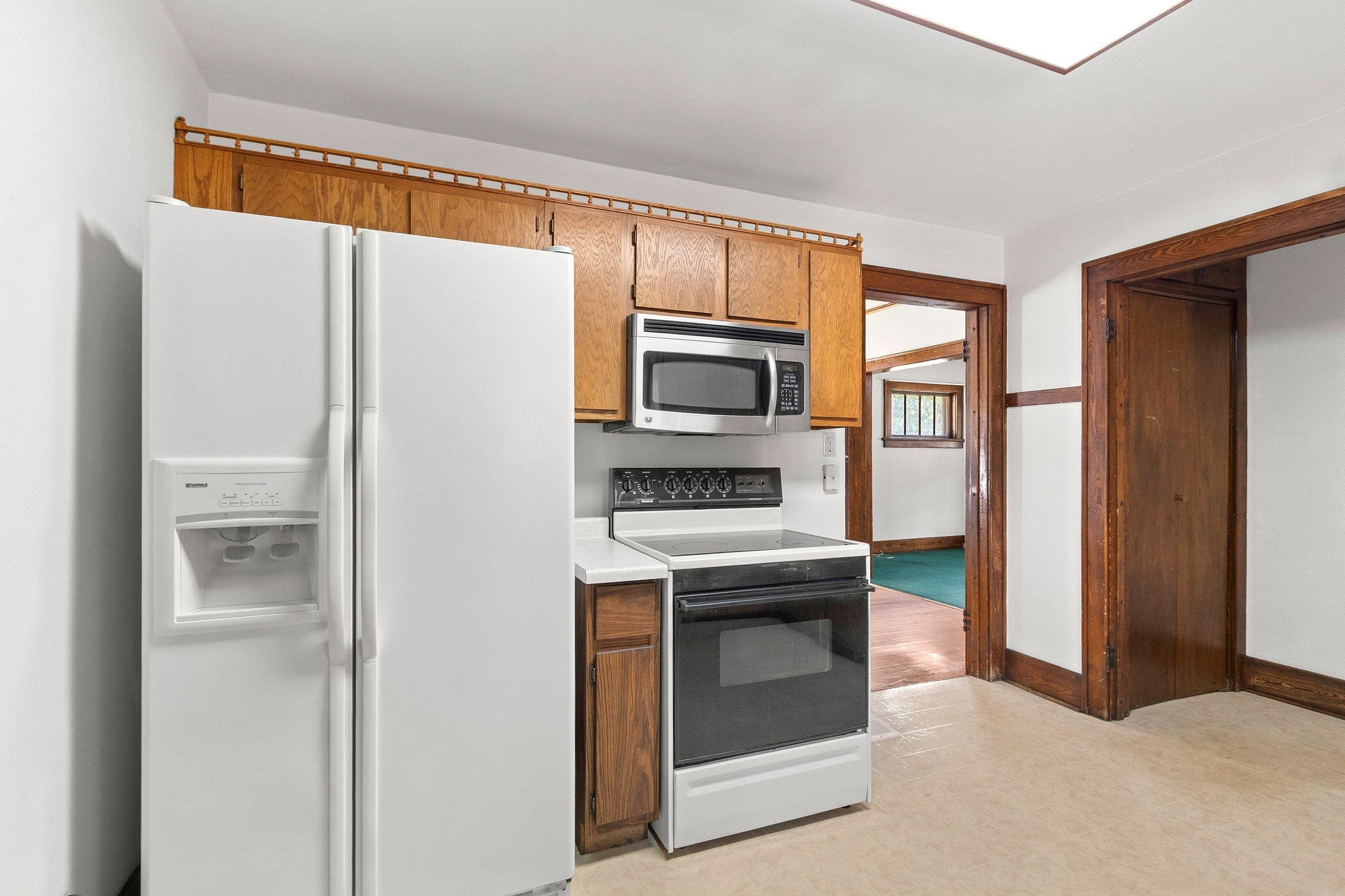 Shawano, Wisconsin 54166, United States, 3 Bedrooms Bedrooms, ,2 BathroomsBathrooms,Residential,Active,198249