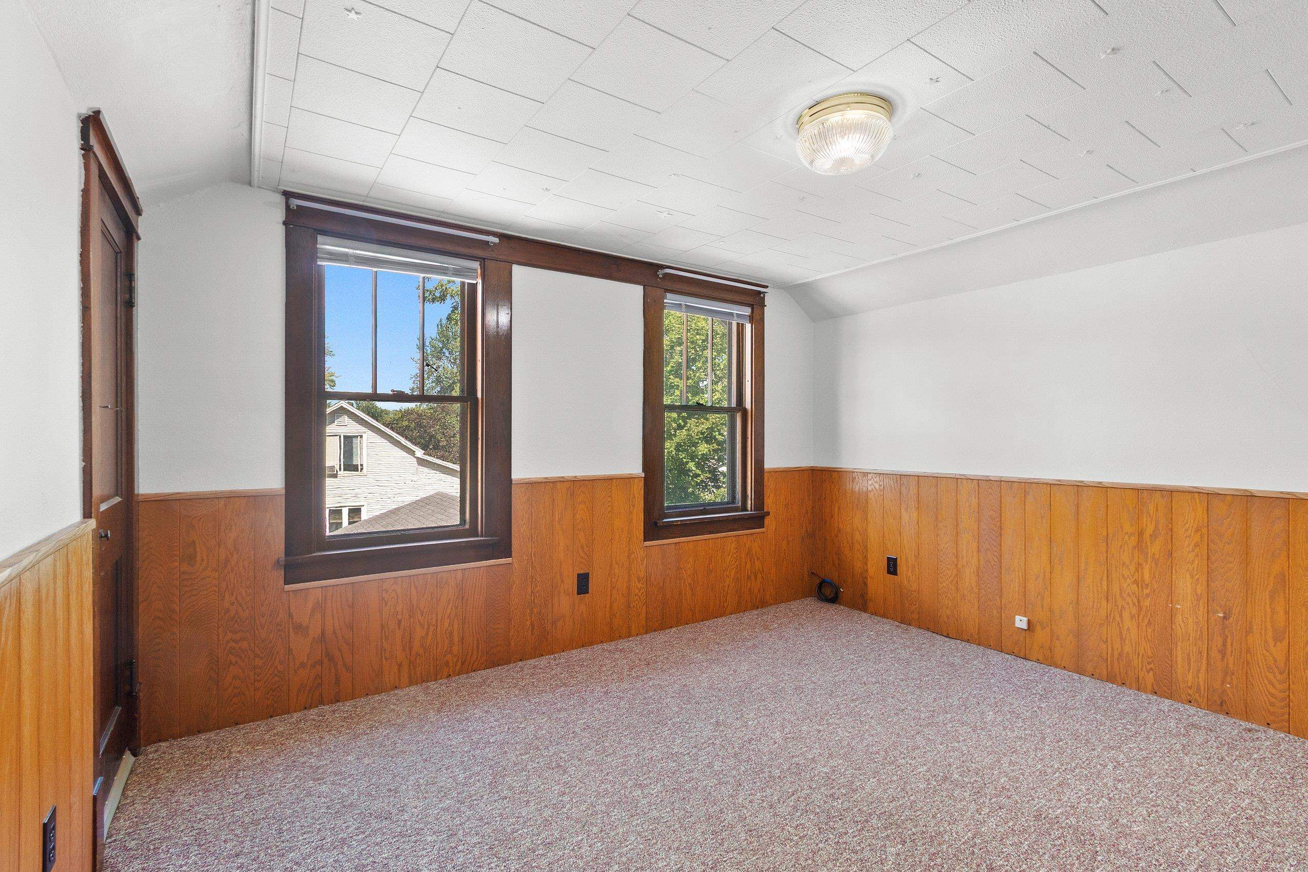 Shawano, Wisconsin 54166, United States, 3 Bedrooms Bedrooms, ,2 BathroomsBathrooms,Residential,Active,198249