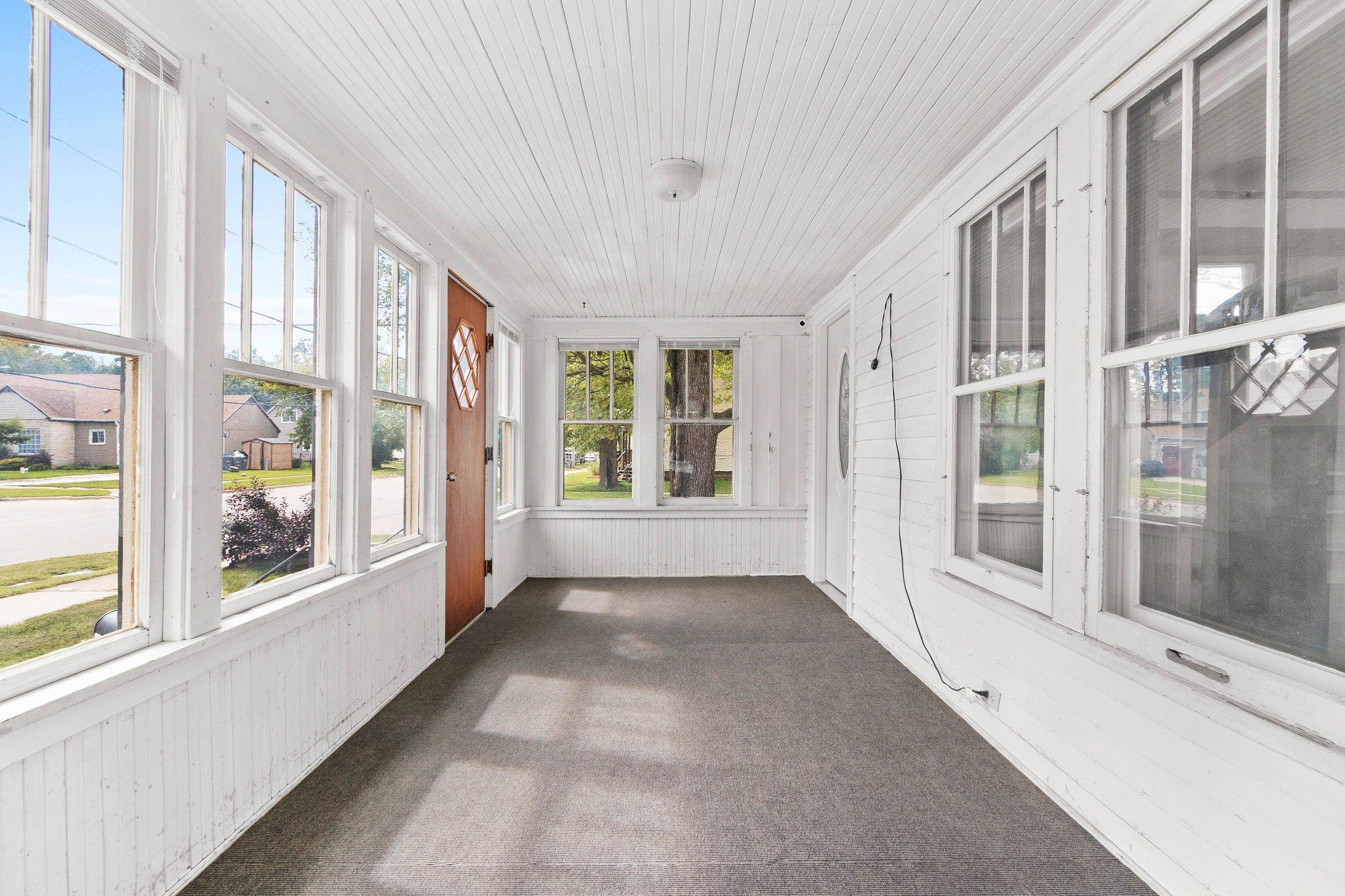 Shawano, Wisconsin 54166, United States, 3 Bedrooms Bedrooms, ,2 BathroomsBathrooms,Residential,Active,198249