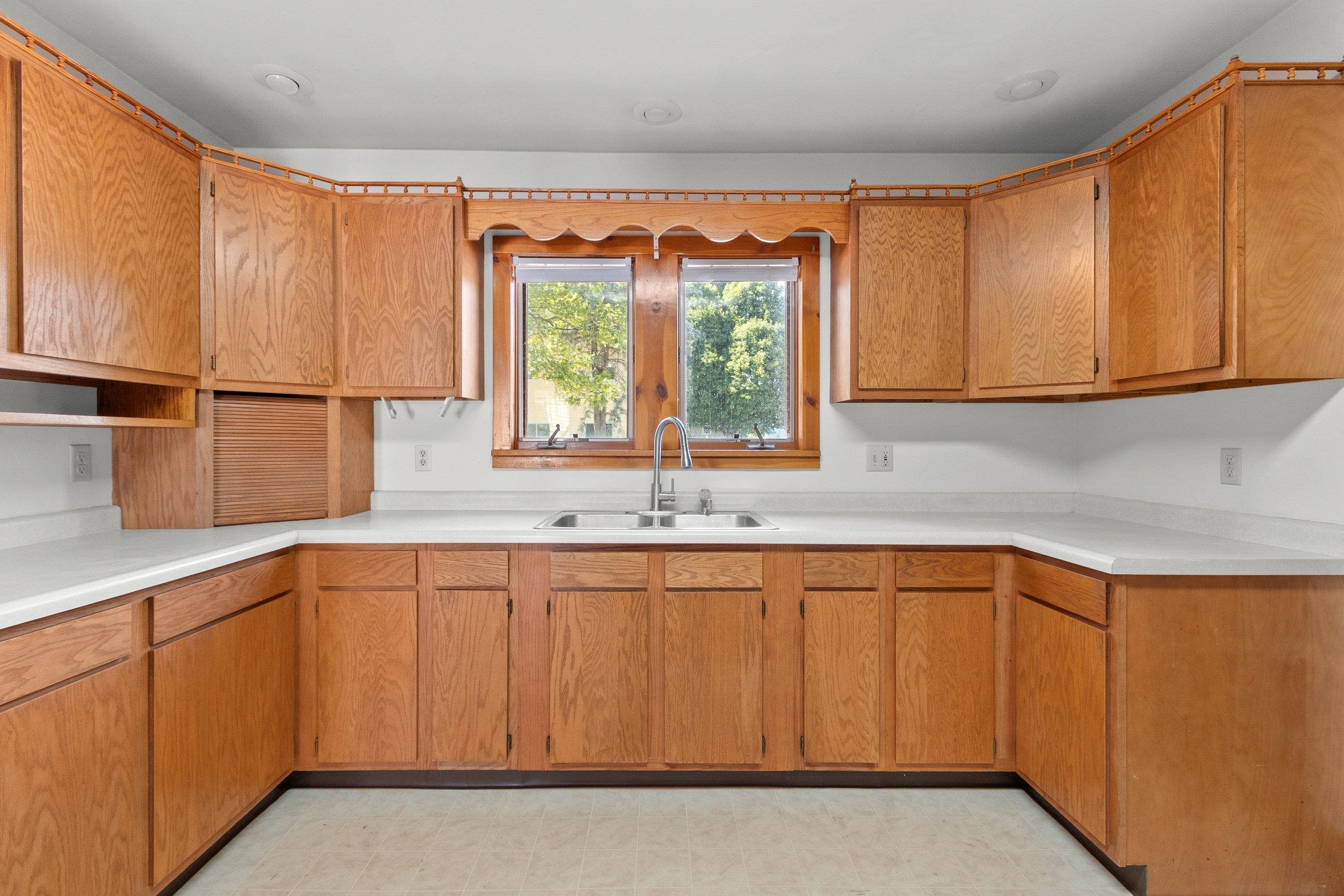 Shawano, Wisconsin 54166, United States, 3 Bedrooms Bedrooms, ,2 BathroomsBathrooms,Residential,Active,198249