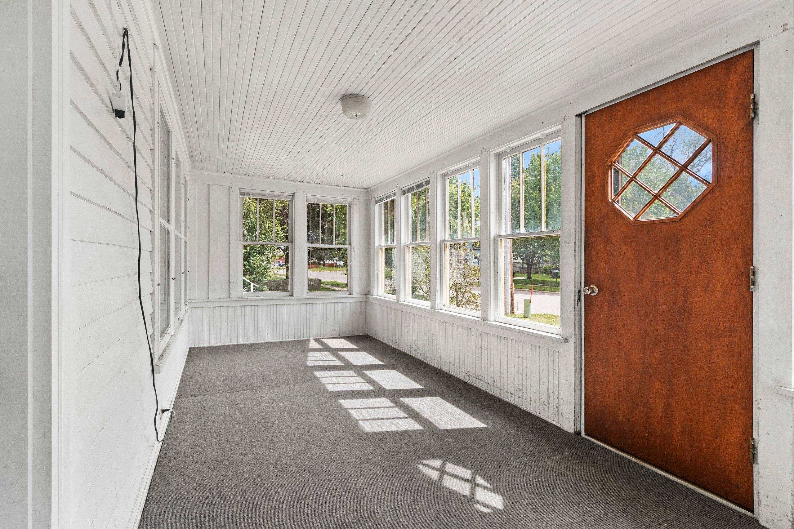 Shawano, Wisconsin 54166, United States, 3 Bedrooms Bedrooms, ,2 BathroomsBathrooms,Residential,Active,198249