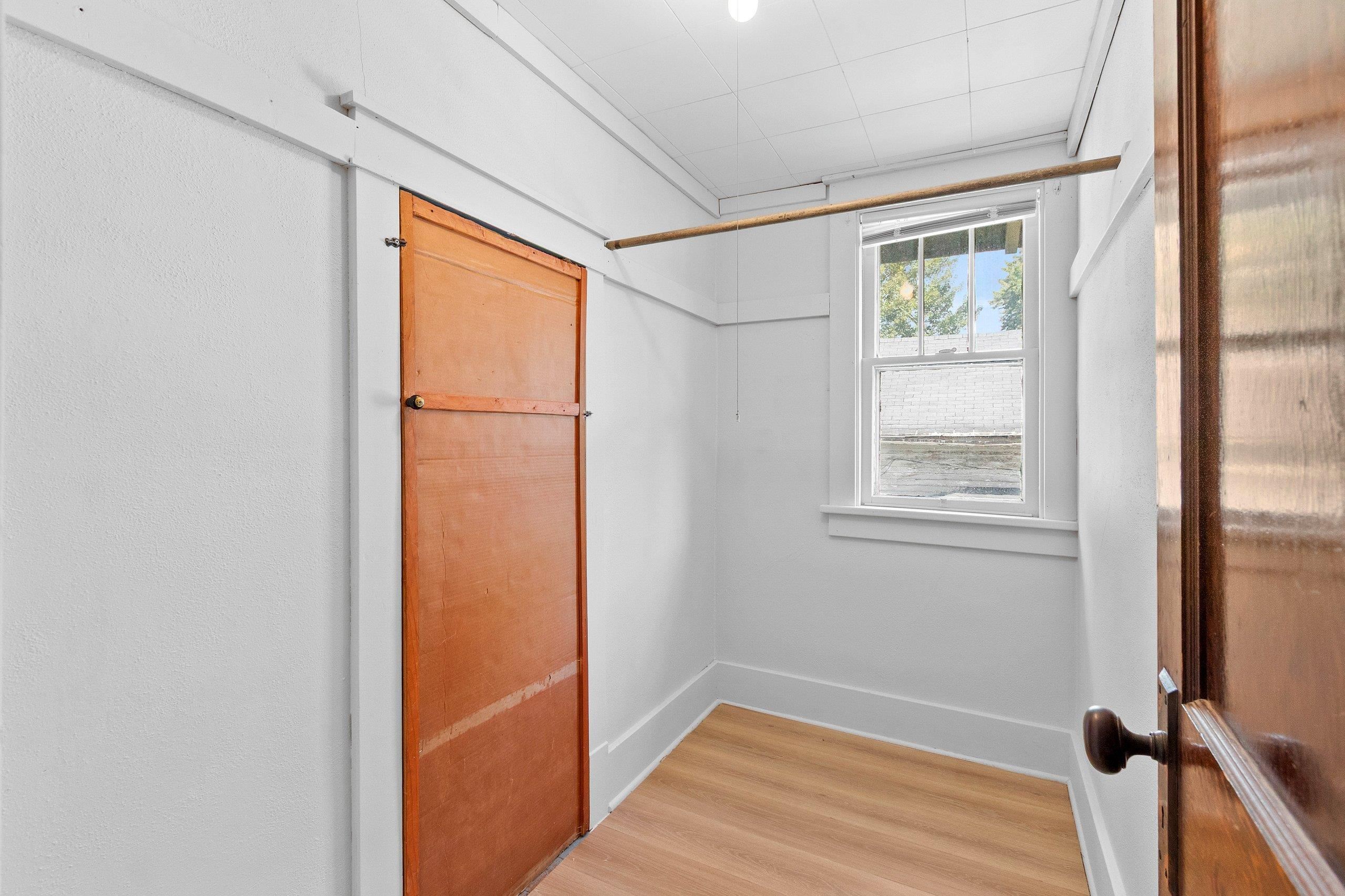 Shawano, Wisconsin 54166, United States, 3 Bedrooms Bedrooms, ,2 BathroomsBathrooms,Residential,Active,198249