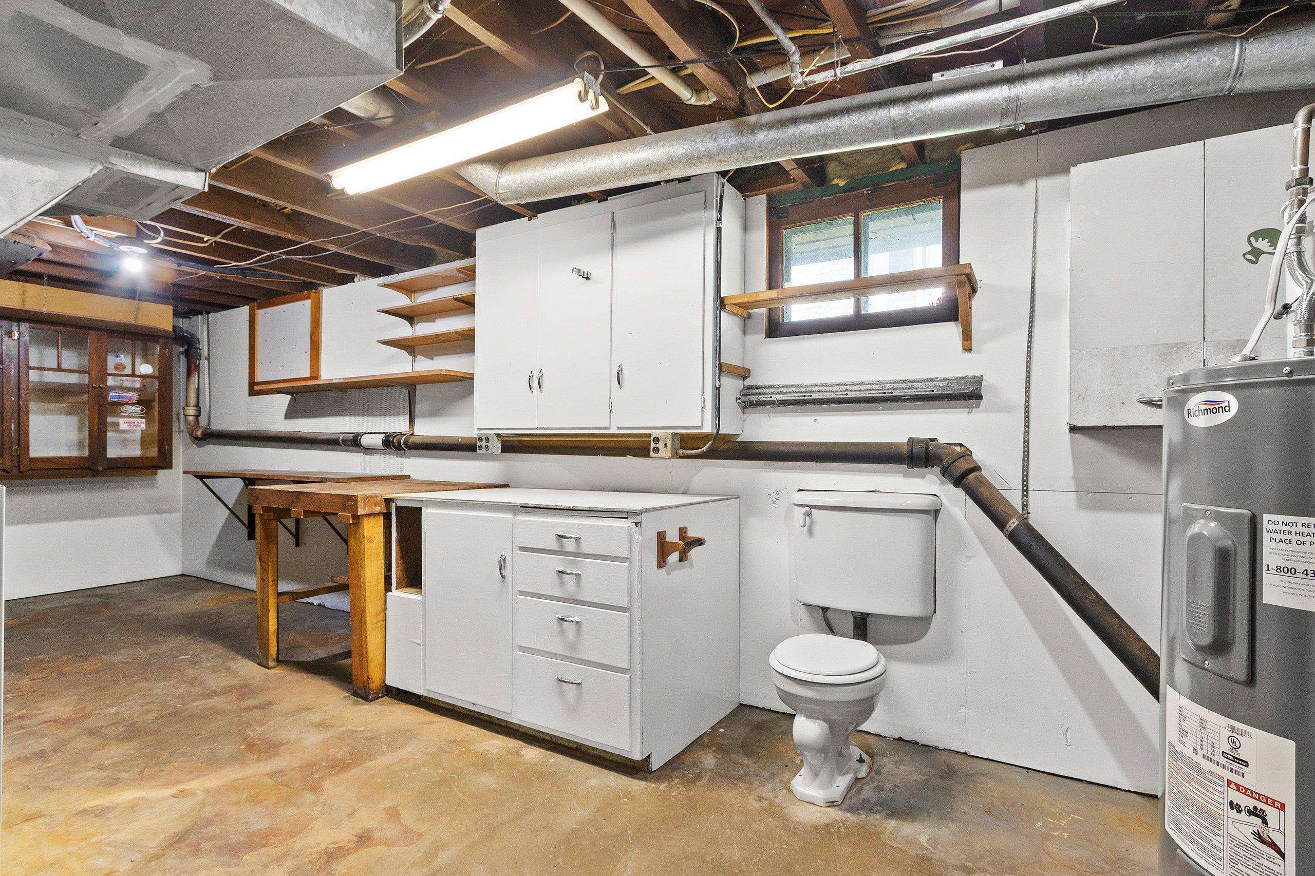 Shawano, Wisconsin 54166, United States, 3 Bedrooms Bedrooms, ,2 BathroomsBathrooms,Residential,Active,198249