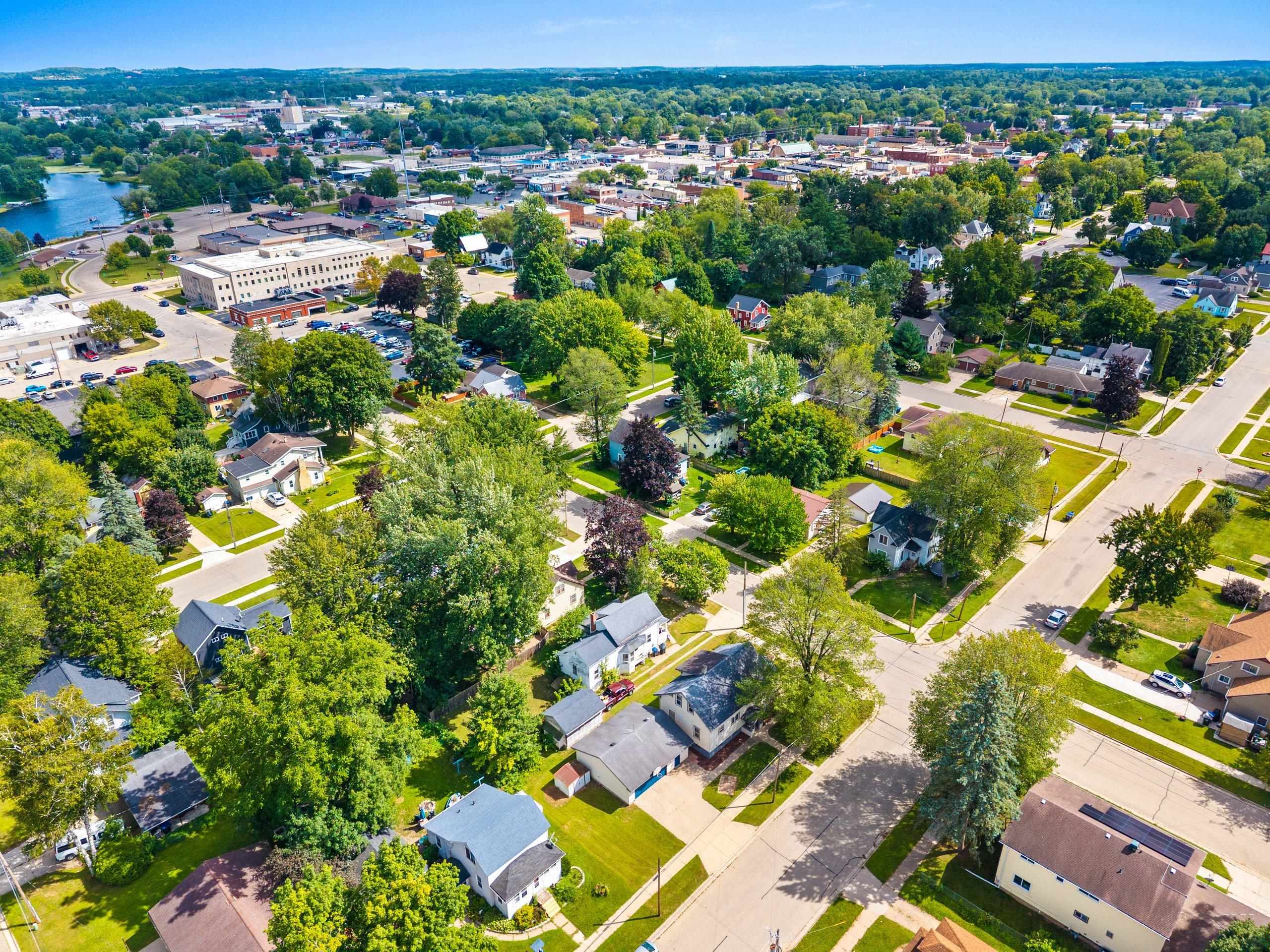 Shawano, Wisconsin 54166, United States, 3 Bedrooms Bedrooms, ,2 BathroomsBathrooms,Residential,Active,198249