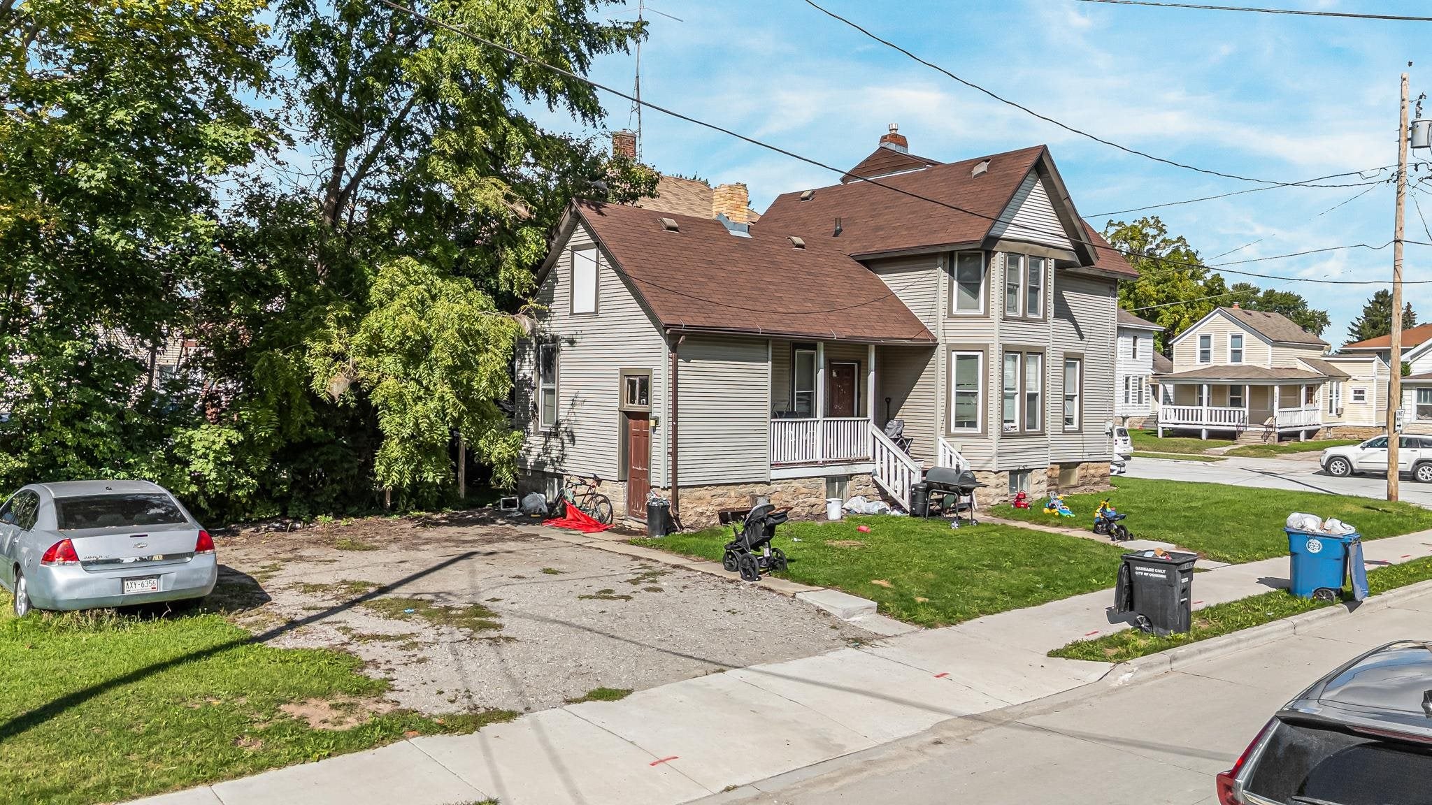 731 SCOTT Avenue