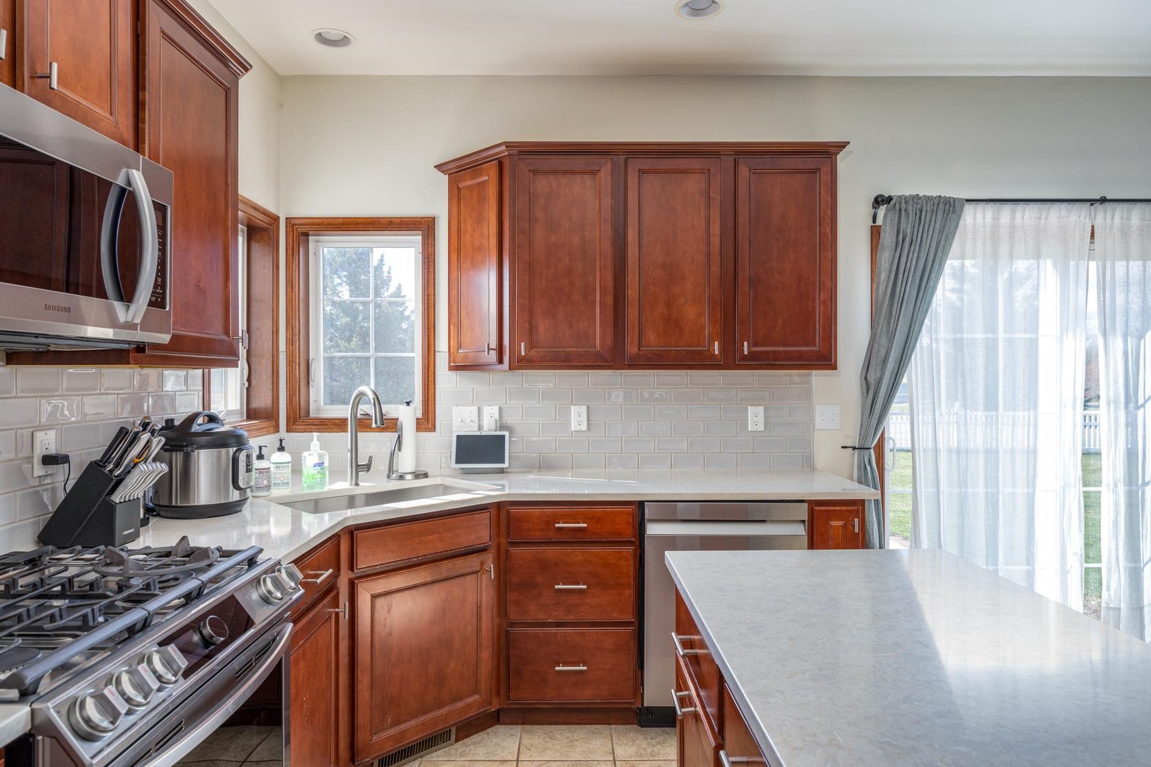 2195 SHADOW BEND Court