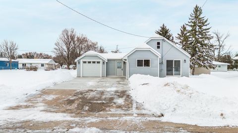 Photo of 720 OAK Street, WINNECONNE, WI 54986 (MLS # 50319161)
