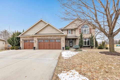 Photo of 1247 FOLKESTONE Drive, GREEN BAY, WI 54313 (MLS # 50321516)