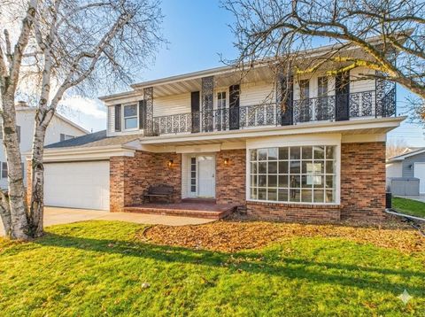 Photo of 1316 MONTCLAIRE Court, APPLETON, WI 54915 (MLS # 50318547)