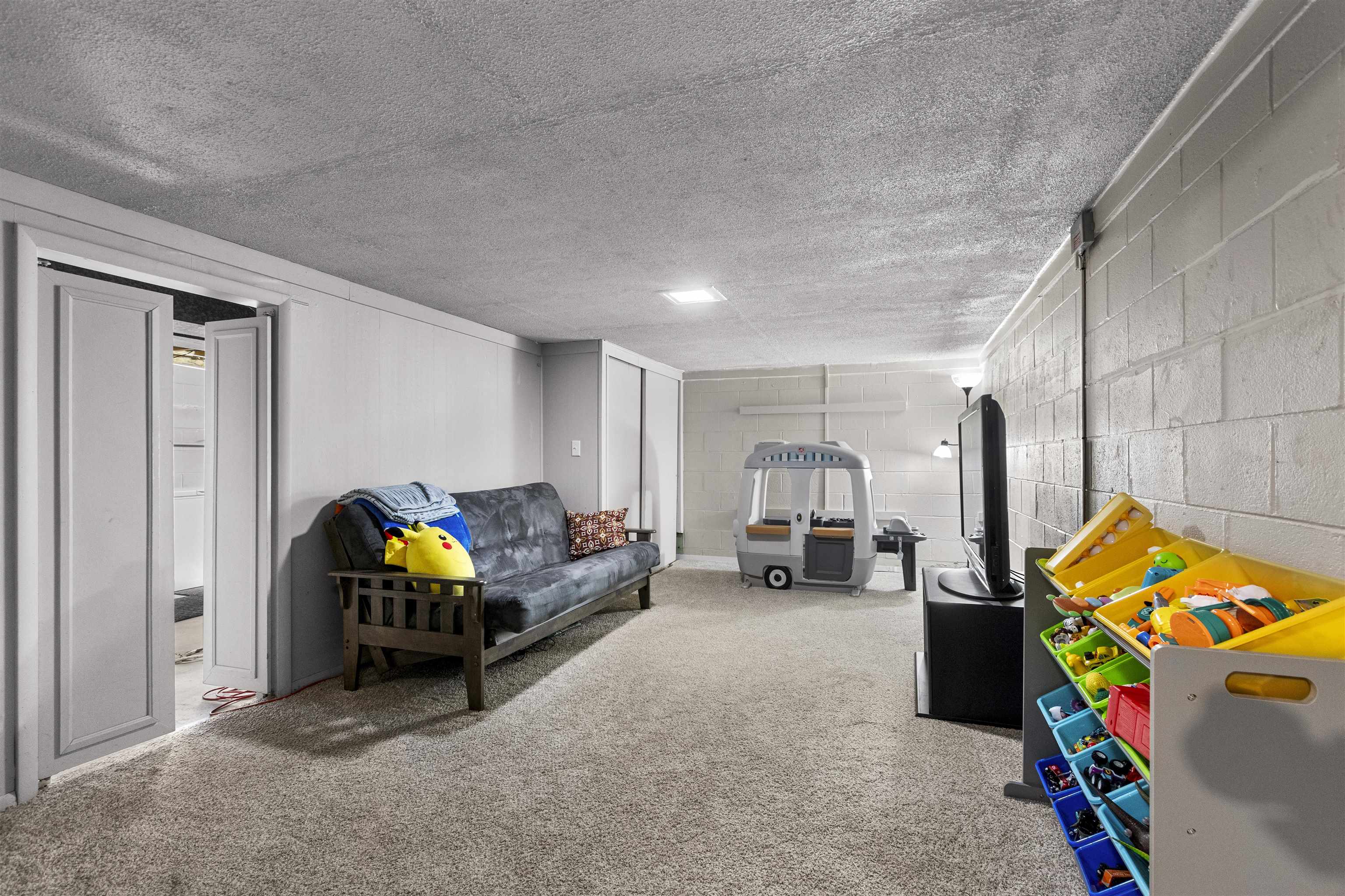 Green Bay, Wisconsin 54304, United States, 3 Bedrooms Bedrooms, ,2 BathroomsBathrooms,Residential,Active,232520