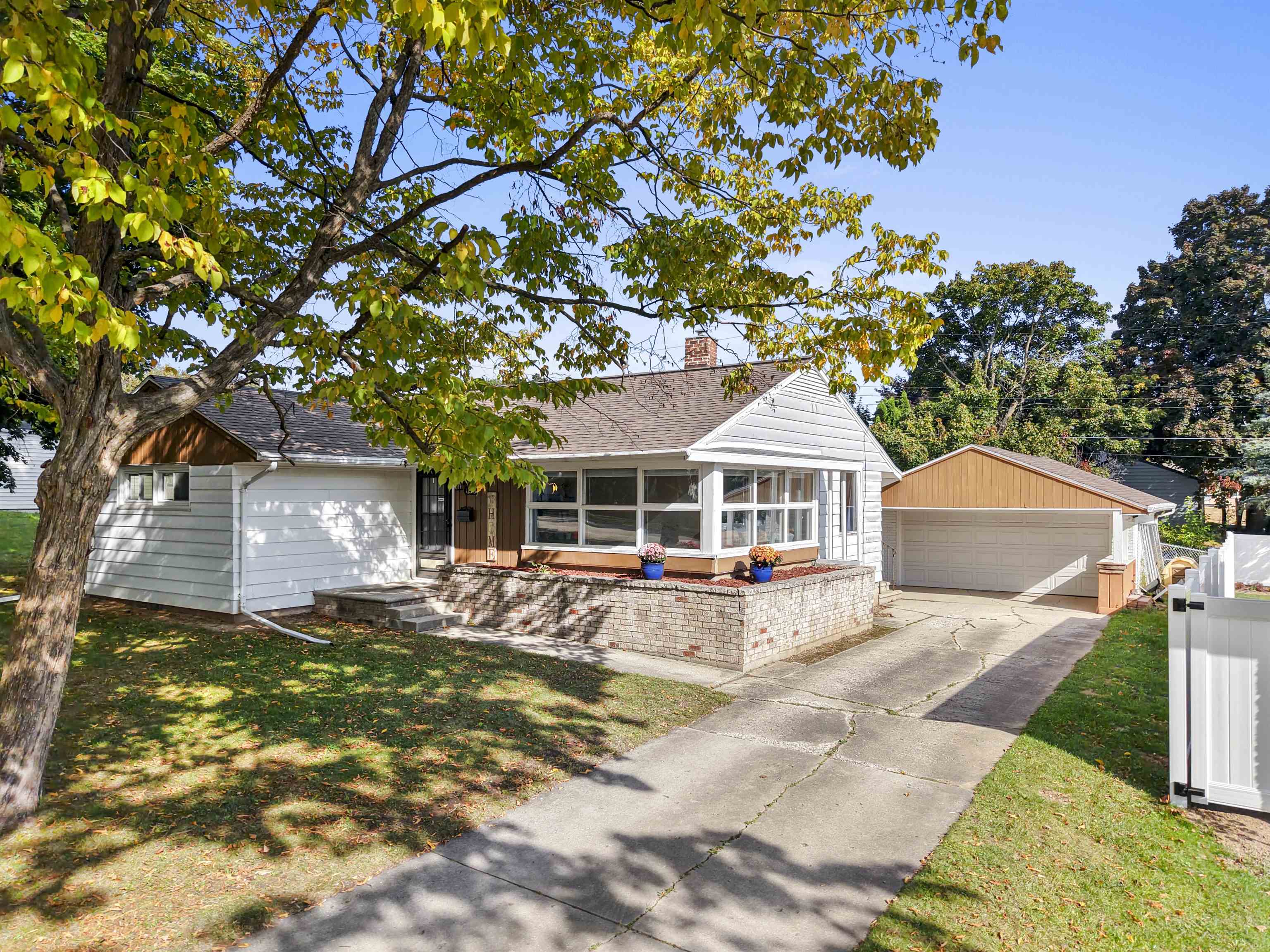 Green Bay, Wisconsin 54304, United States, 3 Bedrooms Bedrooms, ,2 BathroomsBathrooms,Residential,Active,232520 Green Bay, Wisconsin 54304, United States, 3 Bedrooms Bedrooms, ,2 BathroomsBathrooms,Residential,Active,232520