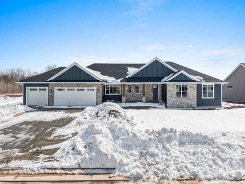 Photo of 1604 TORCHWOOD Trail, DE PERE, WI 54115 (MLS # 50322487)