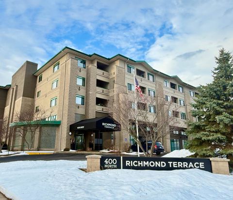 Photo of 400 N RICHMOND Street #417, APPLETON, WI 54911 (MLS # 50322545)