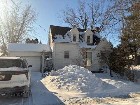 Photo of 919 7TH Avenue, ANTIGO, WI 54409 (MLS # 50321442)