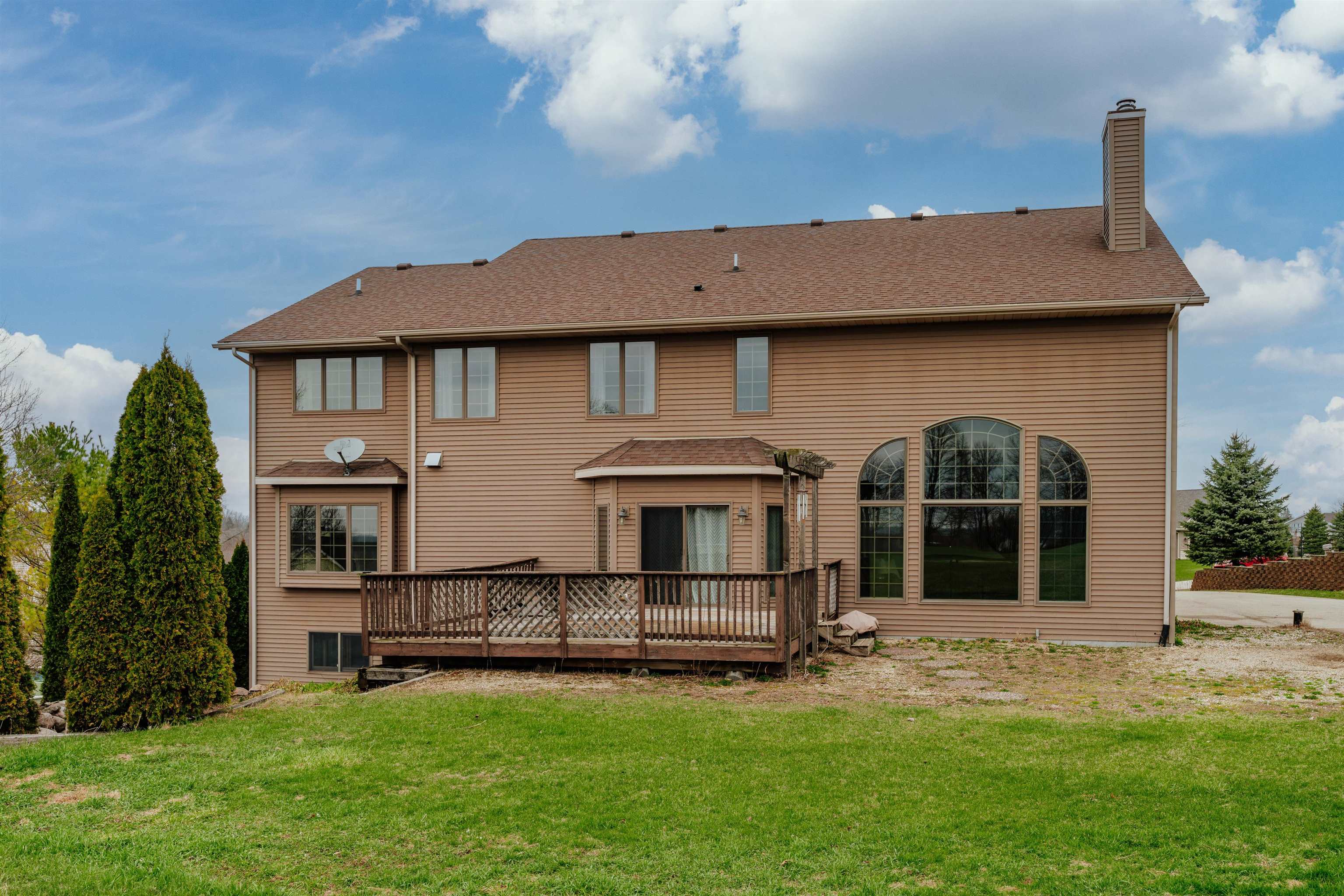 Fredonia, Wisconsin 53021, United States, 5 Bedrooms Bedrooms, ,5 BathroomsBathrooms,Residential,Active,204813