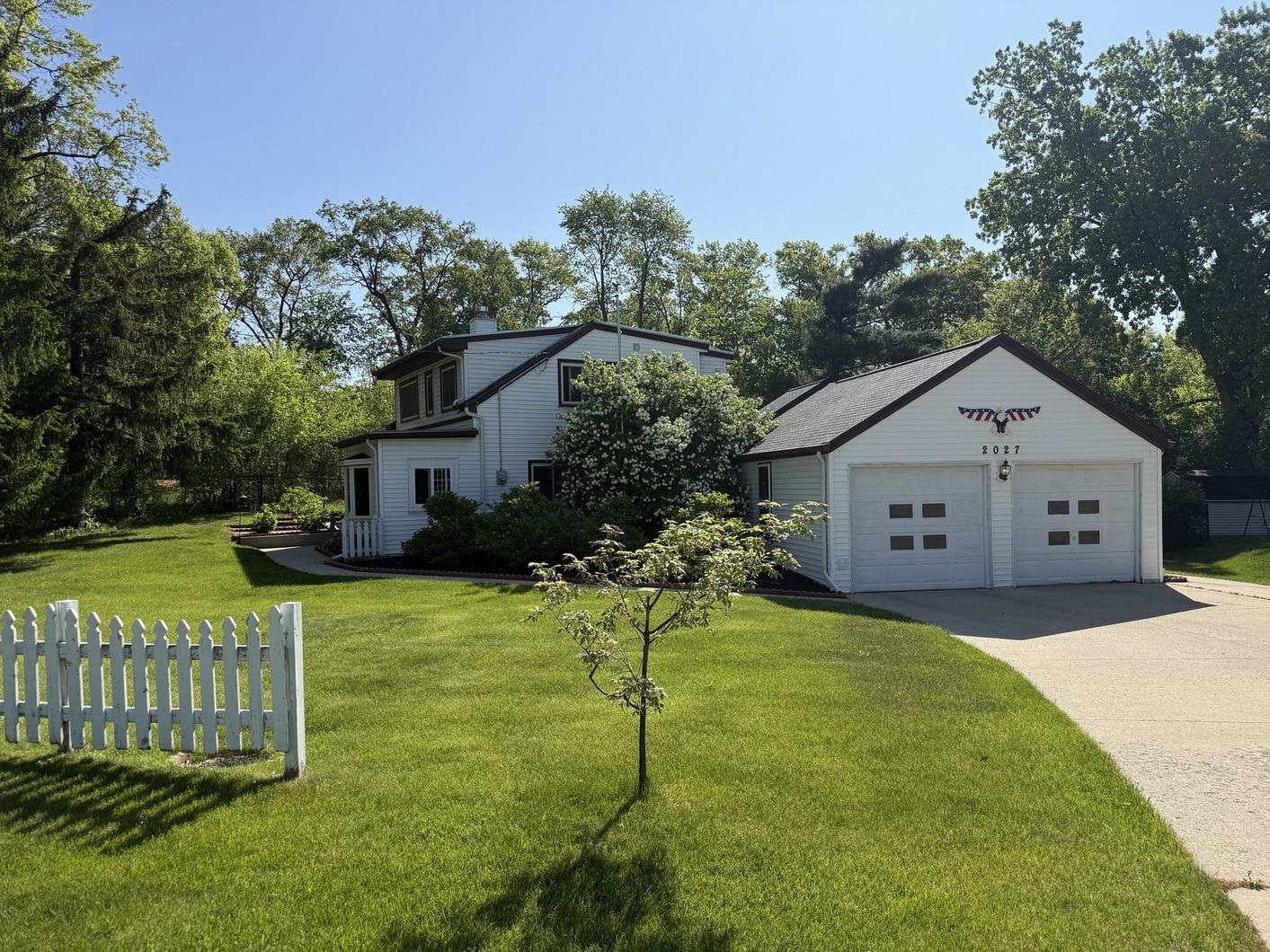 2027 SOUTH POINT Road