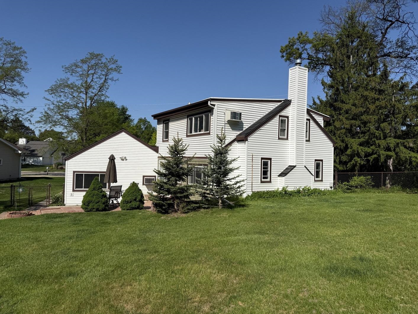 2027 SOUTH POINT Road