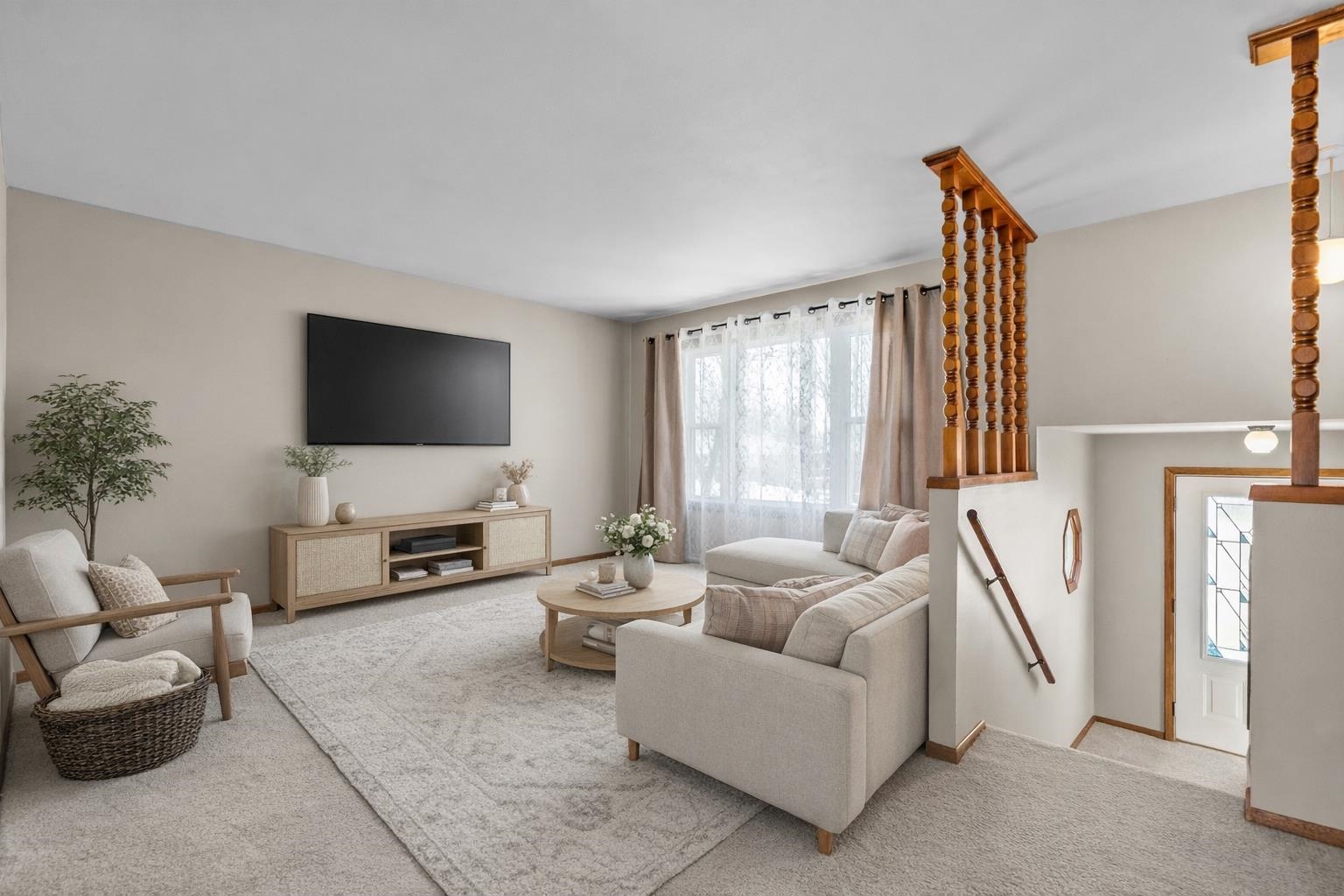 800 CAROL LYNN Drive