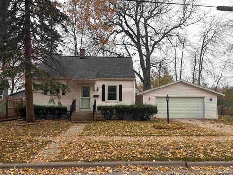 Photo of 861 5TH Street, GREEN BAY, WI 54304 (MLS # 50318503)