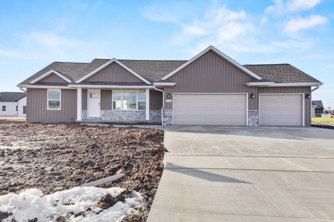 Photo of 3019 WOODWARD Way, DE PERE, WI 54115 (MLS # 50317492)