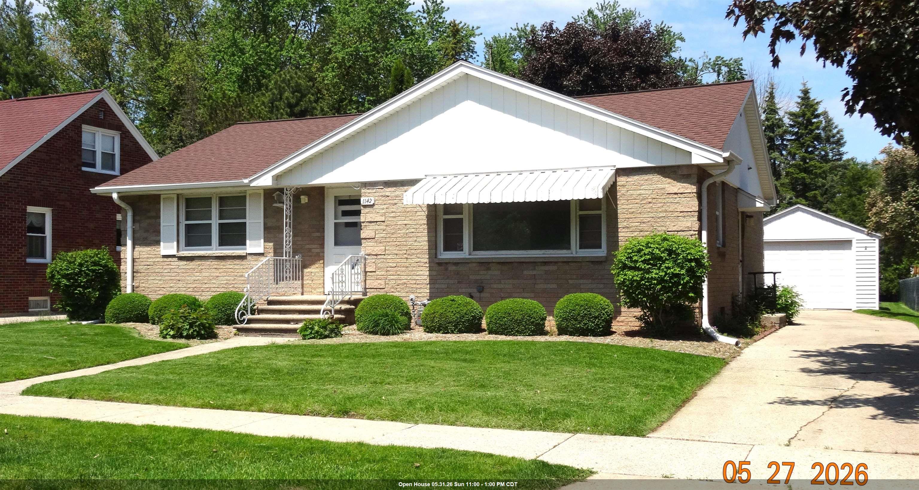 Photo 1 of 25 — 1142 BOND Street, GREEN BAY, WI 54303