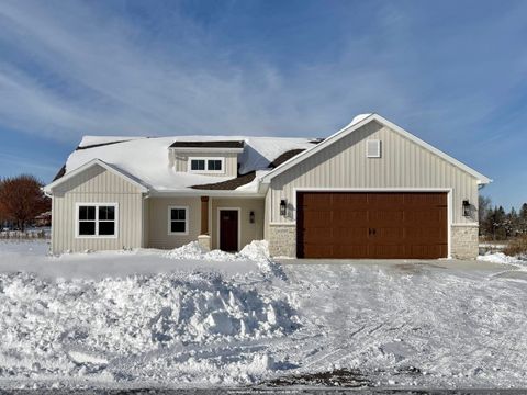 Photo of N1737 RED CARDINAL Drive, GREENVILLE, WI 54942 (MLS # 50314567)