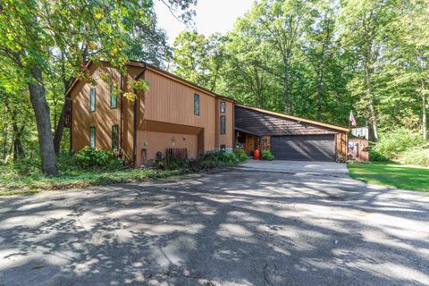 Photo of 9354 COUNTY ROAD KK, AMHERST JCT, WI 54407 (MLS # 50318629)
