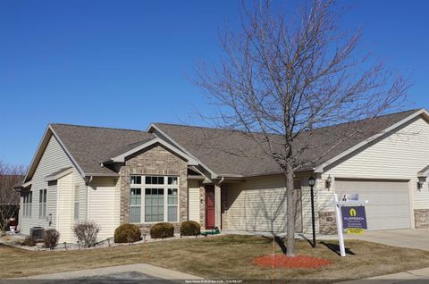 Photo of 1383 MOONLIGHT Lane, FOND DU LAC, WI 54937 (MLS # 50321620)