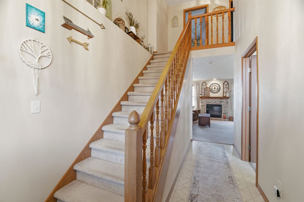 Photo of N9678 HOPFENSPERGER Road, APPLETON, WI 54915 (MLS # 50321992)