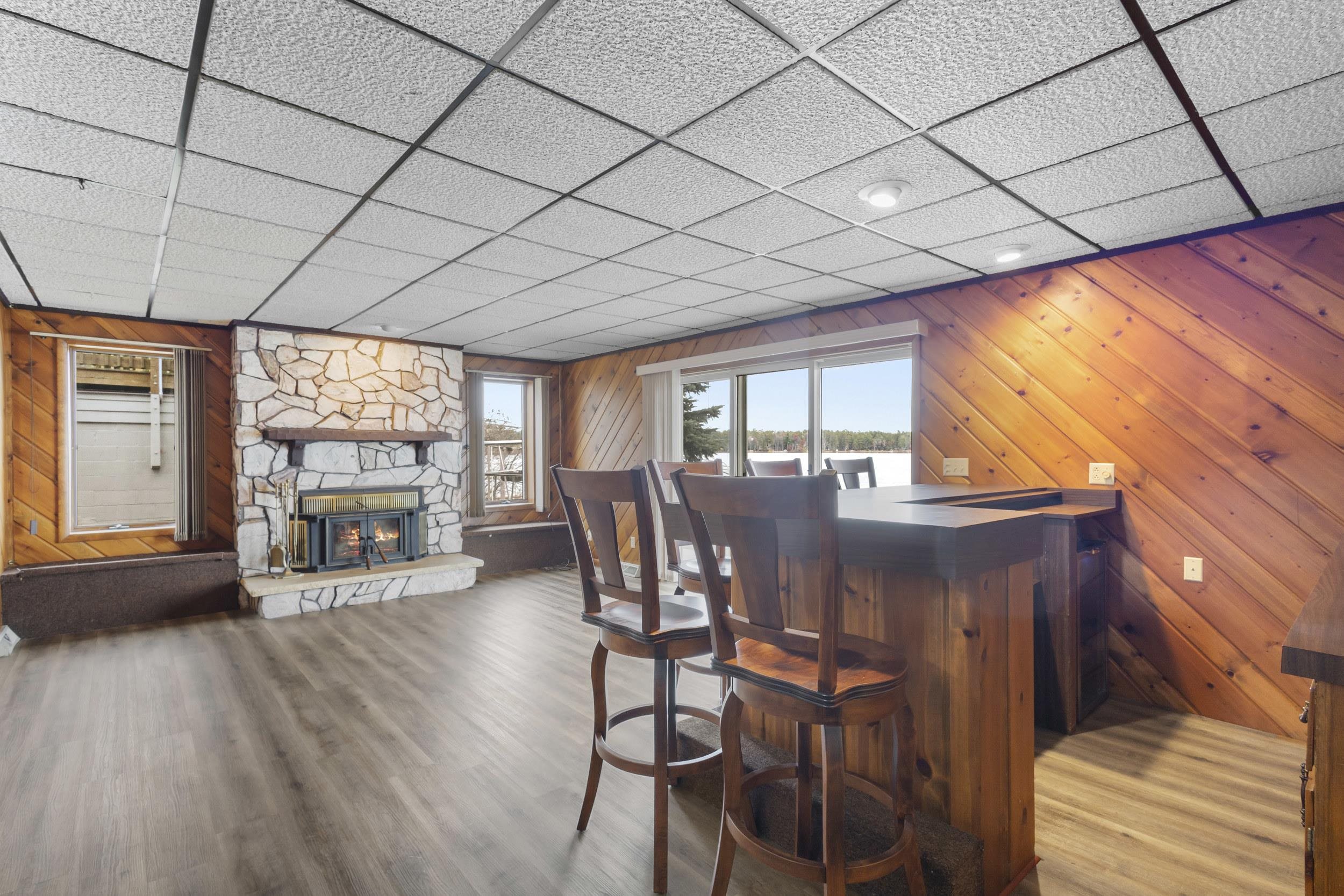 Clintonville, Wisconsin 54929, United States, 4 Bedrooms Bedrooms, ,2 BathroomsBathrooms,Residential,Active,242603