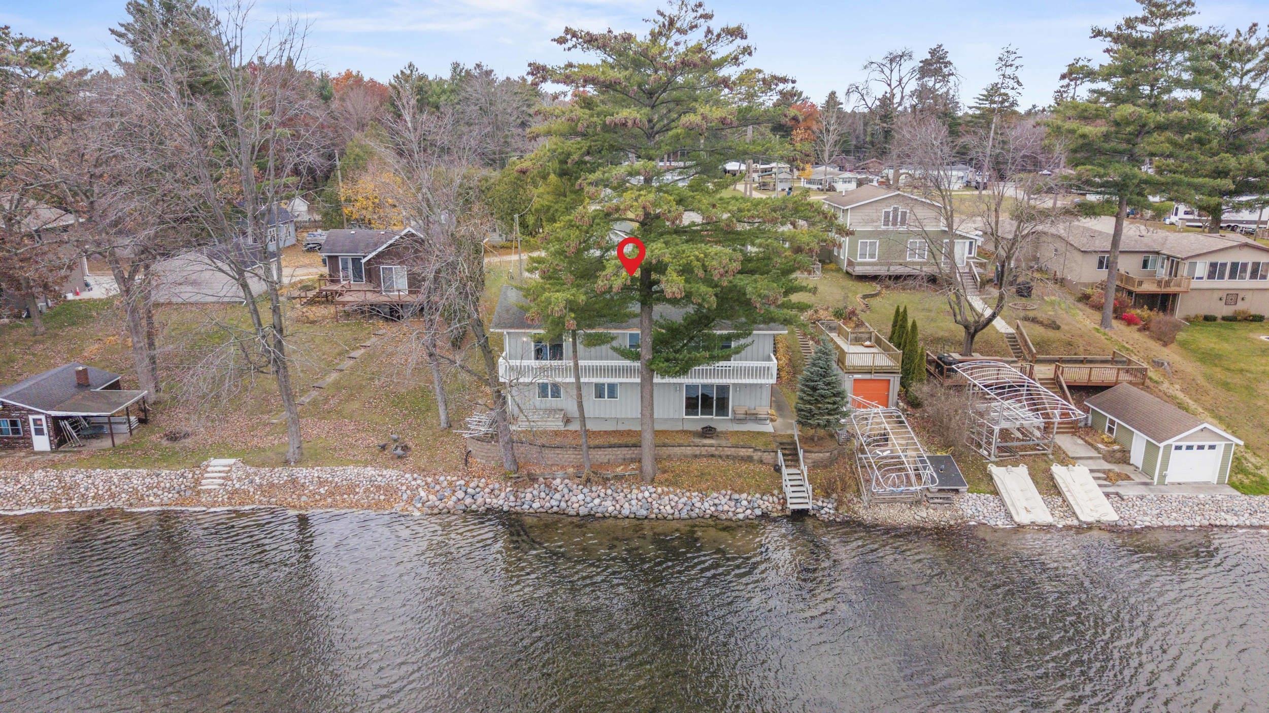 Clintonville, Wisconsin 54929, United States, 4 Bedrooms Bedrooms, ,2 BathroomsBathrooms,Residential,Active,242603