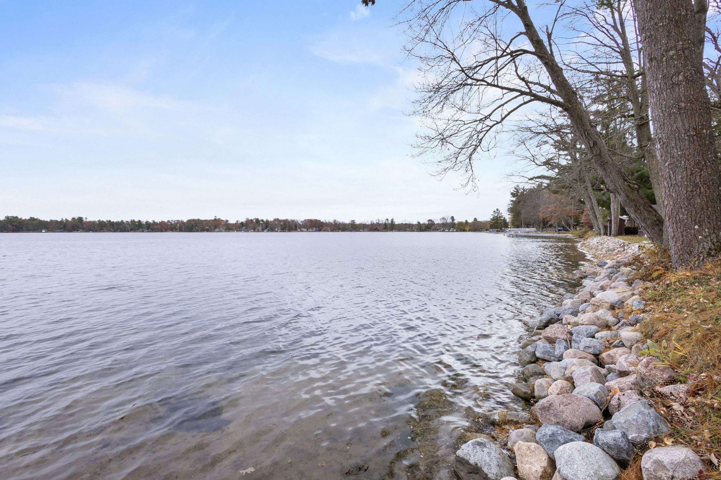 Clintonville, Wisconsin 54929, United States, 4 Bedrooms Bedrooms, ,2 BathroomsBathrooms,Residential,Active,242603