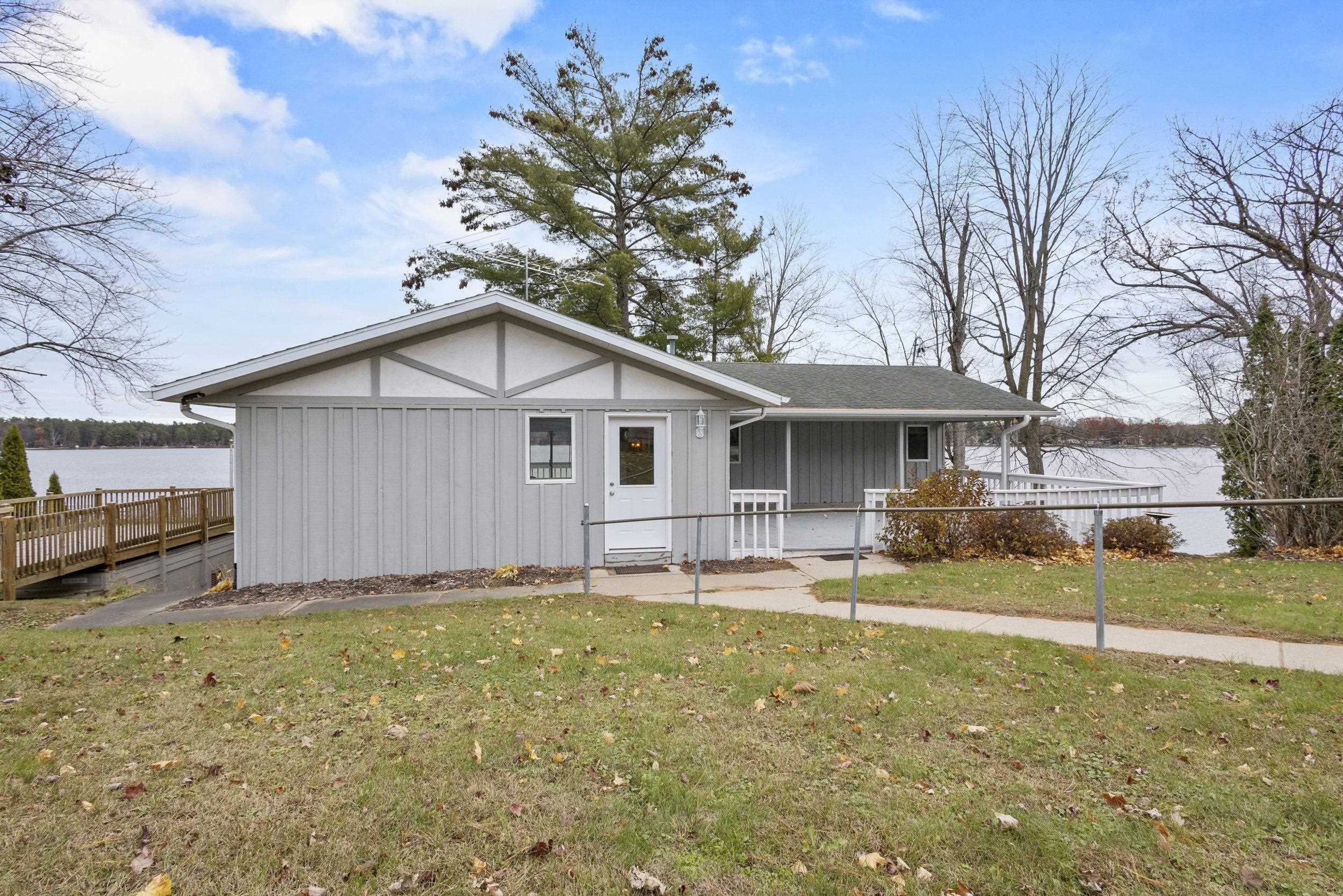 Clintonville, Wisconsin 54929, United States, 4 Bedrooms Bedrooms, ,2 BathroomsBathrooms,Residential,Active,242603